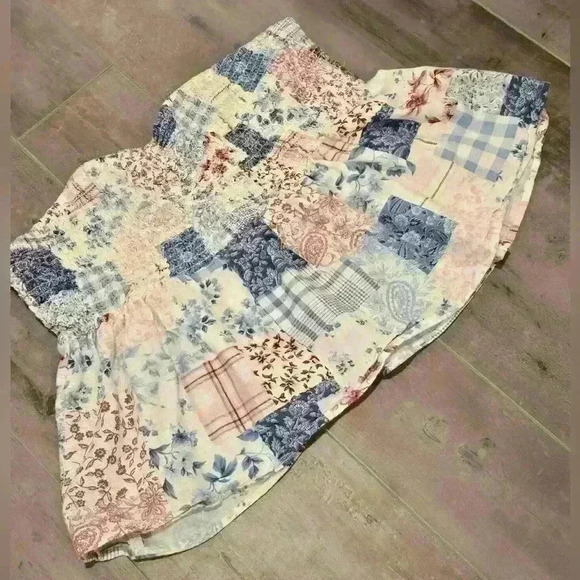 American Eagle Women's Floral Patchwork Babydoll Top - Picture 2 of 9